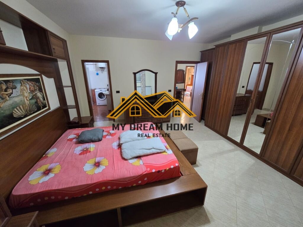 SHITET APARTAMENT 2+1+2 NE DURRES PAMJE DETI!