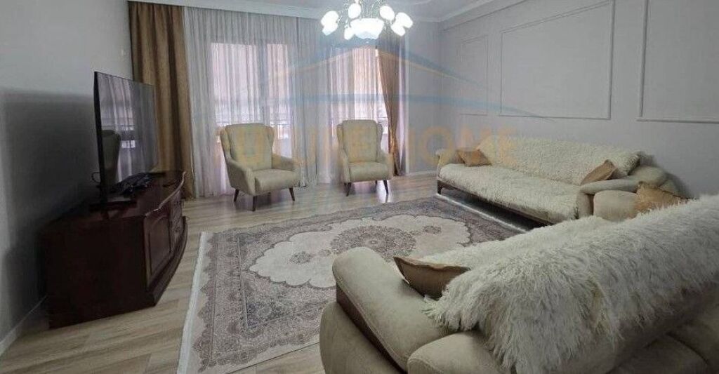 Qera, Apartament 2+1+2, Ish Tregu Elektrik, Tiranë
