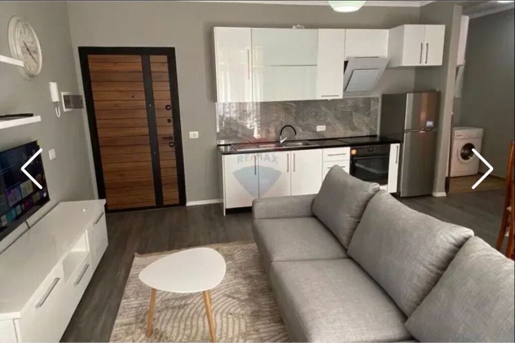 Apartament 1+1 me qira Bulevardi Ri