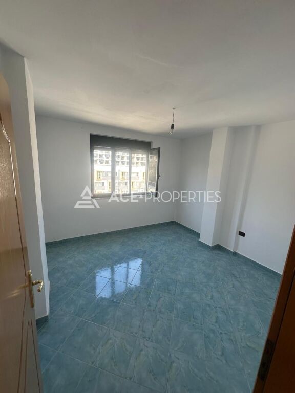 Appartamento 2+1 in vendita al Pallati Sportit Durres