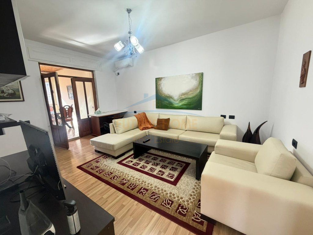Rent, Apartment 2+1+Veranda, Dibrës Street