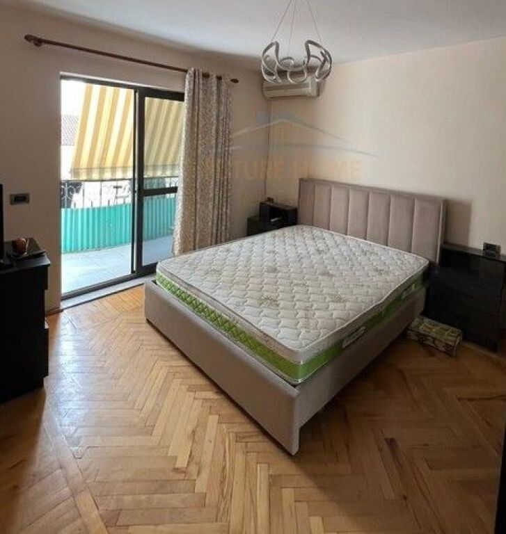Qera, Apartament 2+1, Pazari i Ri, Tiranë