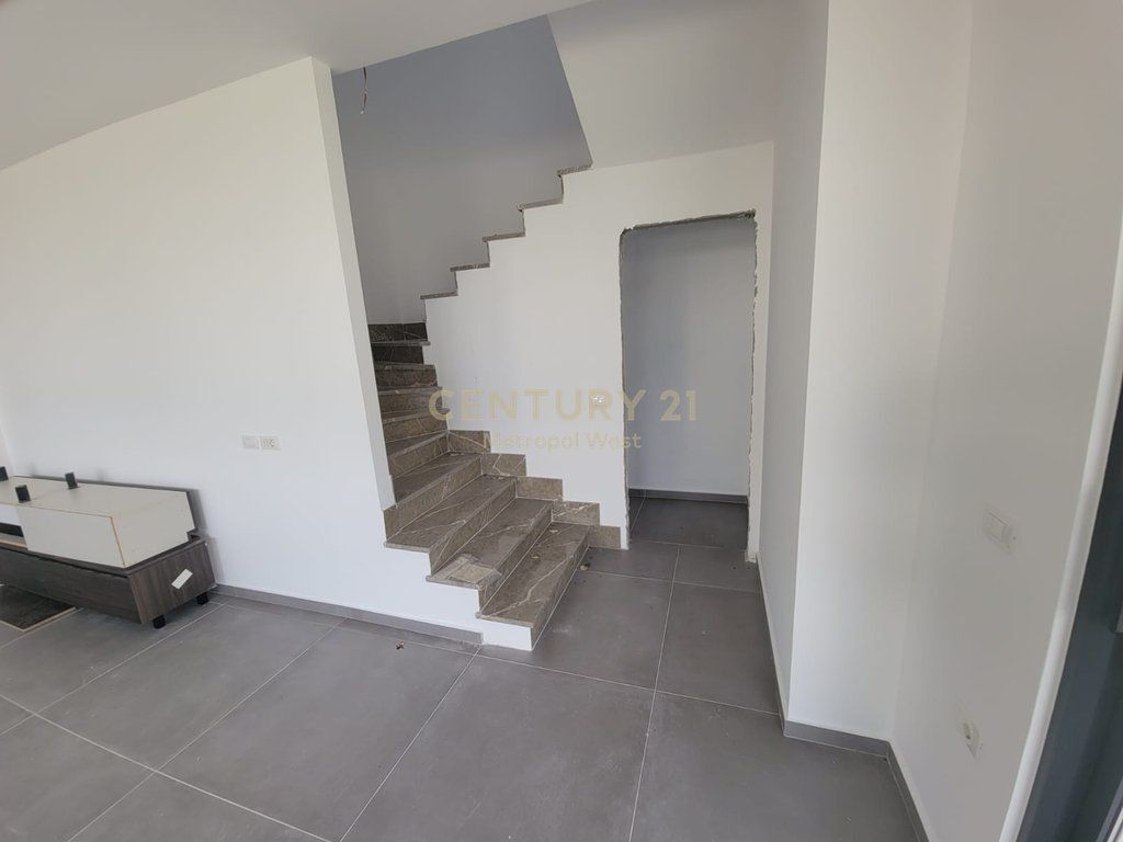 Semi-Detached Villa for Sale – San Pietro, Lalzi Bay