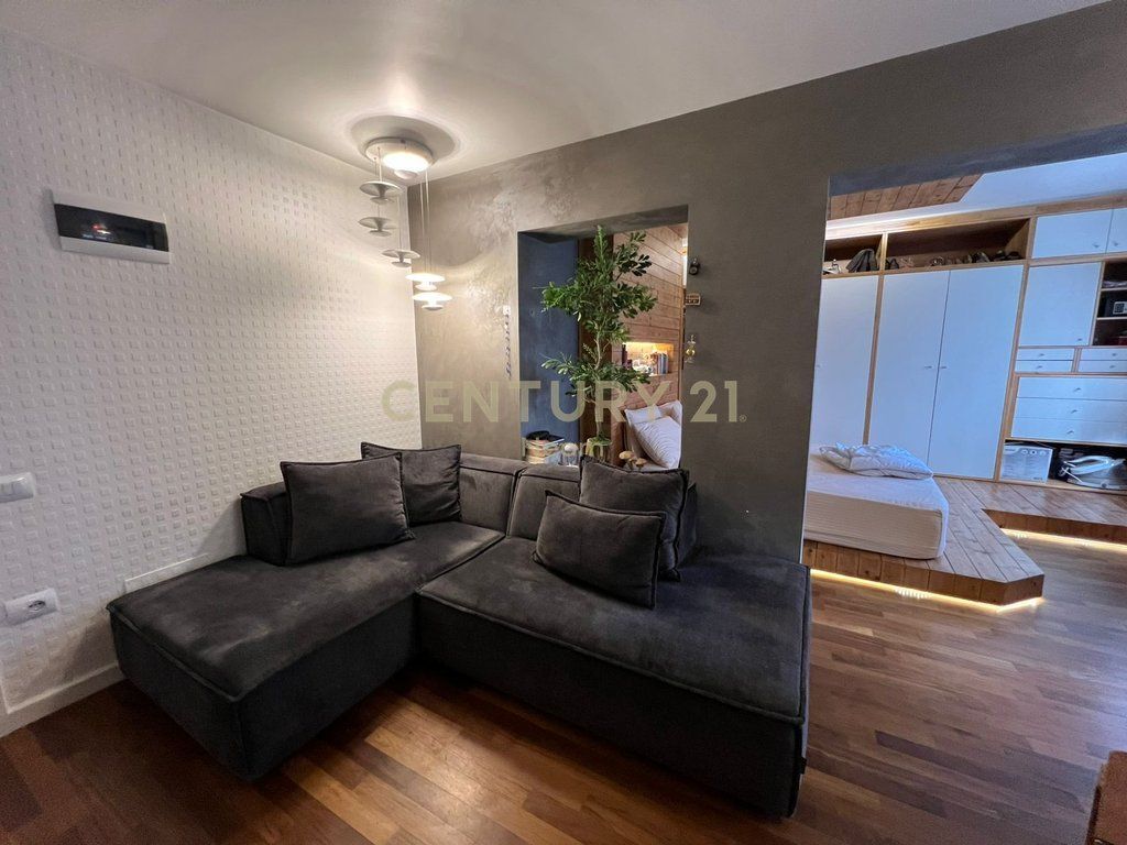 Apartment 1+1 for sale in the heart of Myslym Shyri
