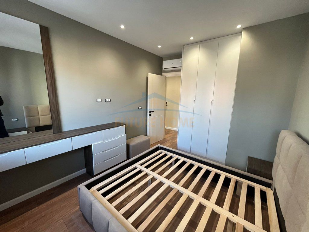 Shitet , Apartament 1+1 , Mine Peza , Tirane​
