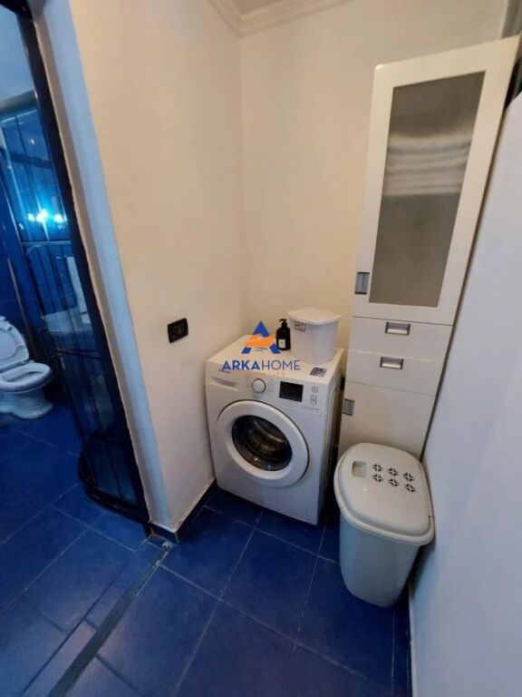 SHITET APARTAMENT 2+1+BALLKON "MYSLYM SHYRI" 30000000 LEKE