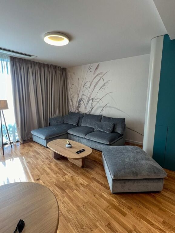 Apartment for Rent at Lake View