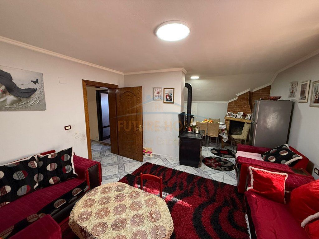 In vendita, Casa a 3 piani, Quartiere 1, Pogradec
