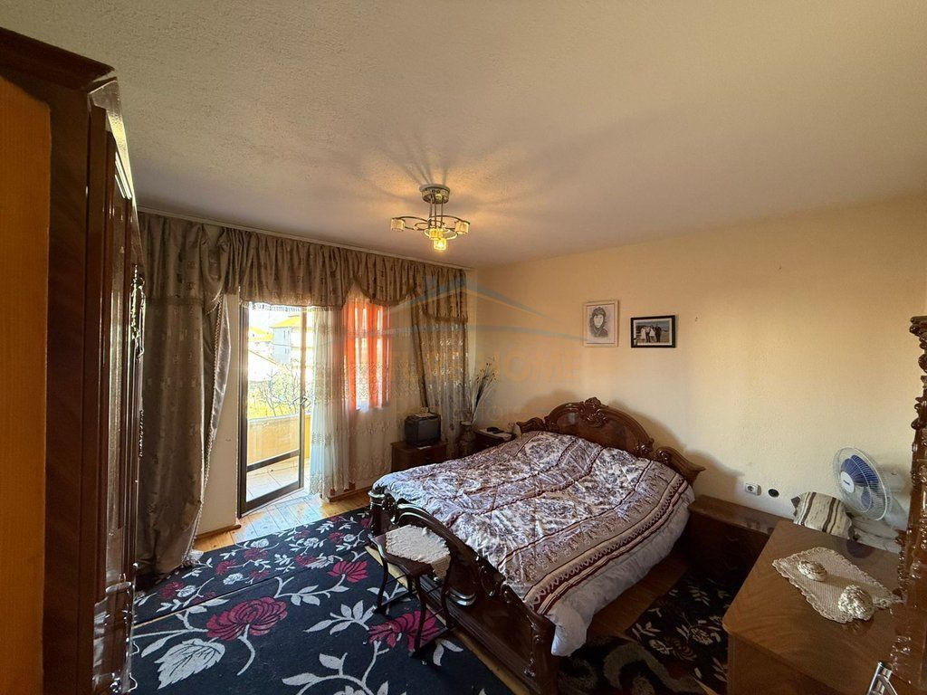 In vendita, Casa a 3 piani, Quartiere 1, Pogradec