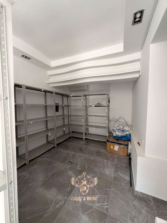 Locale Commerciale in Affitto 📍Kopshti Sotir Noka 450euro