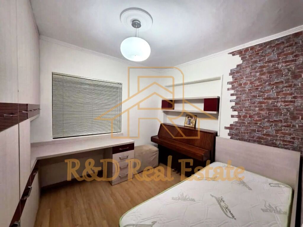 🏢 APARTAMENT ME QERA 4+1+2 – Mine Peza, Tiranë