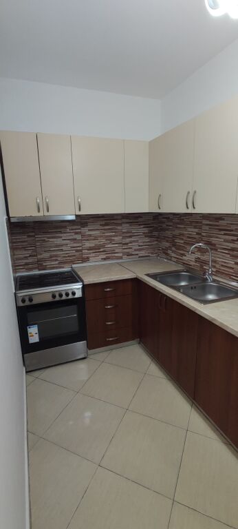 Jepet me qira apartament 2+1