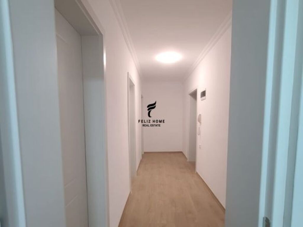 UFFICIO IN AFFITTO 88 M2 CENTRO 120.000 LEKE FH-59106