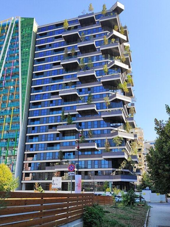Appartamento 3+1+2 in Affitto nel Vertical Forest – Ideale per Uffici!