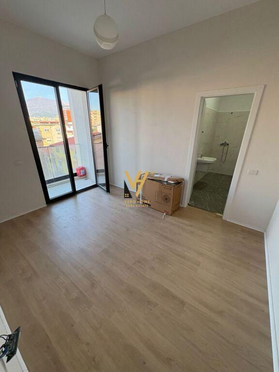 OFFICE 96 M2 FOR RENT IN VASIL SHANTO 1,500 EURO