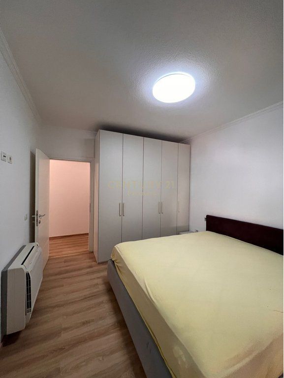 Business premises for rent near the 9-Storey buildings, in one of the most central and accessible areas of Tirana.