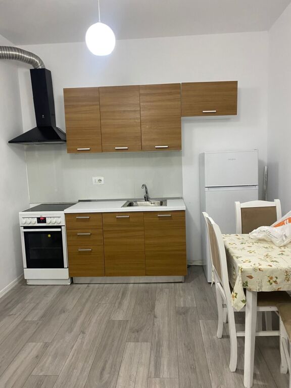 Apartament 1+1 me qera tek Univers City prane Qtu