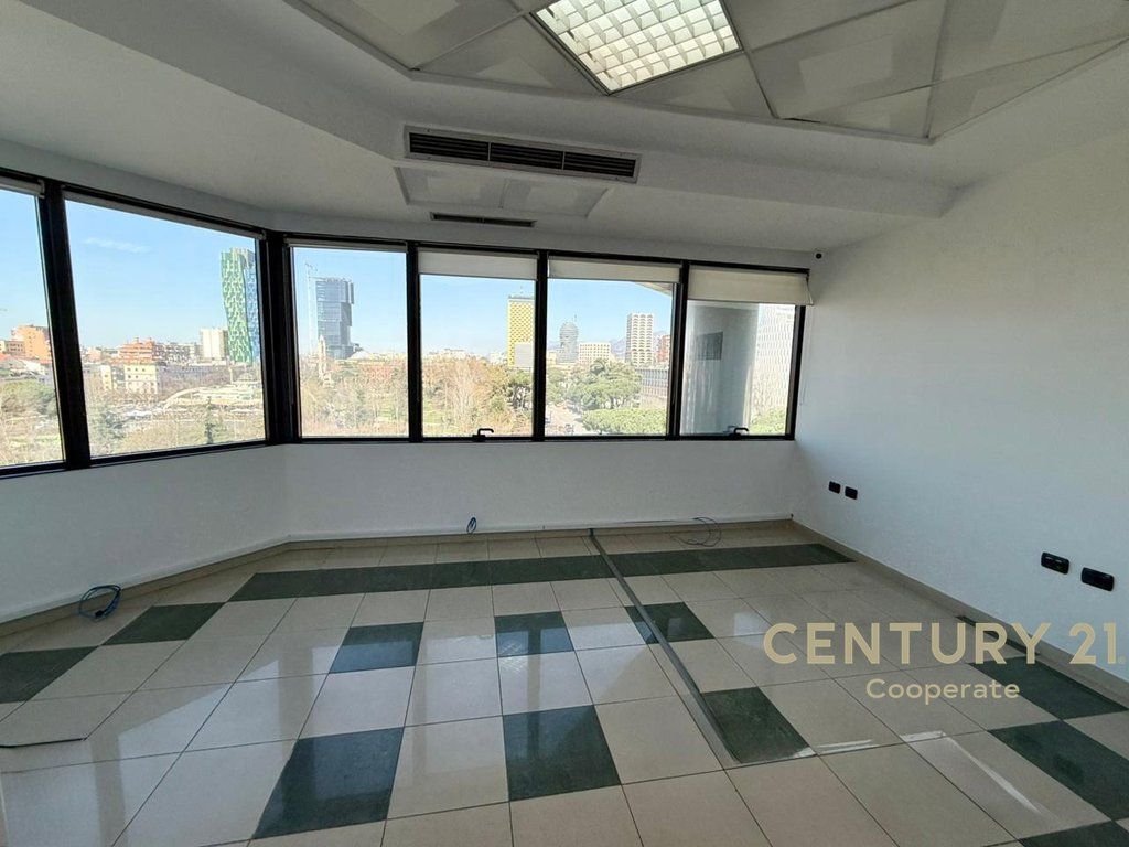 Office for rent at the Twin Towers, on the “Dëshmorët e Kombit” Boulevard,