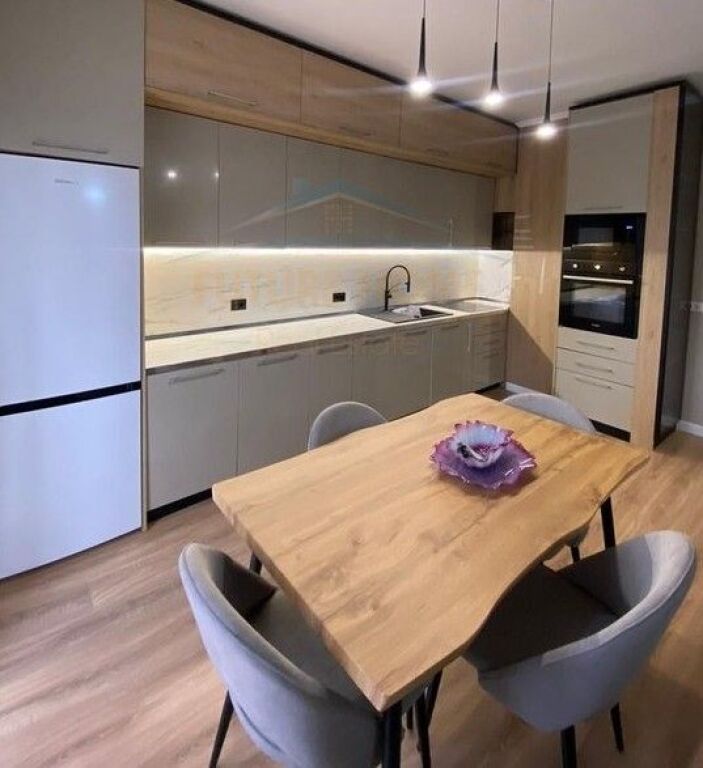 Rent Apartment 1+1, Gallery, Barricadave Street