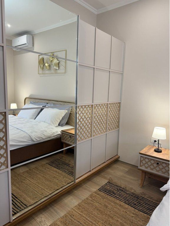 We rent an apartment opposite the Delijorgjin Complex! 650 € /Month Total area 68m2