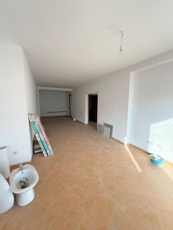 APPARTAMENTO IN VENDITA 2+1+2 PRESSO IL COMUNE DI PARIGI