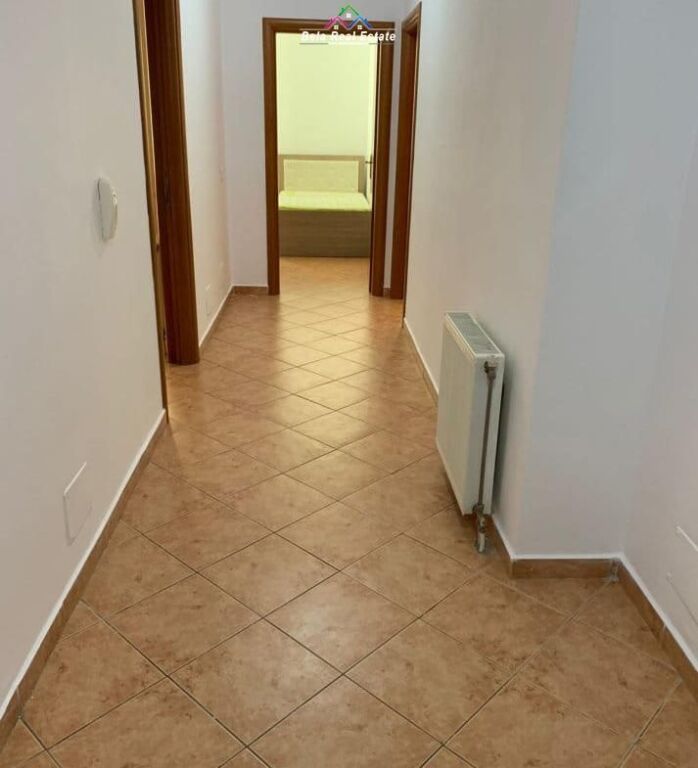 Apartament Me Qera 2+1 Tek Komuna e Parisit ( ID B2201739) Tirane