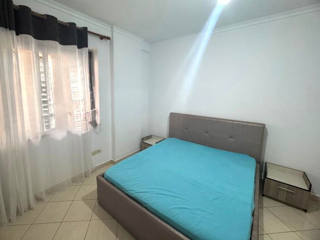Jepet me qira apartament 2+1+2 në Astir
