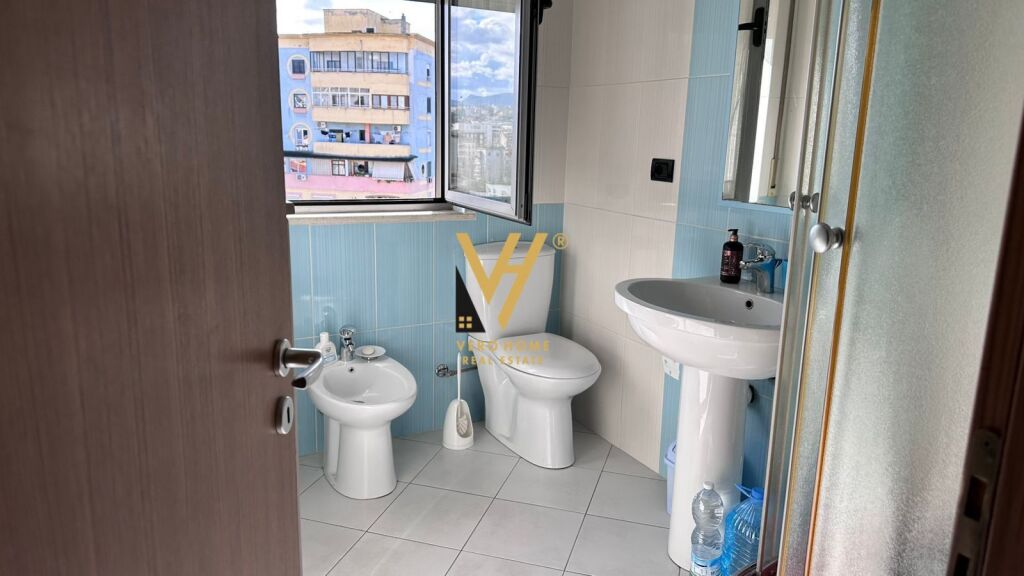 JEPET APARTAMENT 1+1 ME QERA TE PAZARI I RI 700 EURO