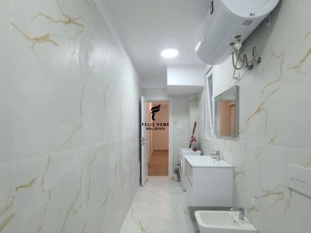 UFFICIO IN AFFITTO 88 M2 CENTRO 120.000 LEKE FH-59106