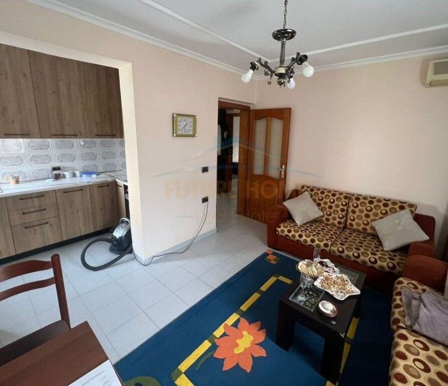 Qera, Apartament 2+1, Pazari i Ri, Tiranë