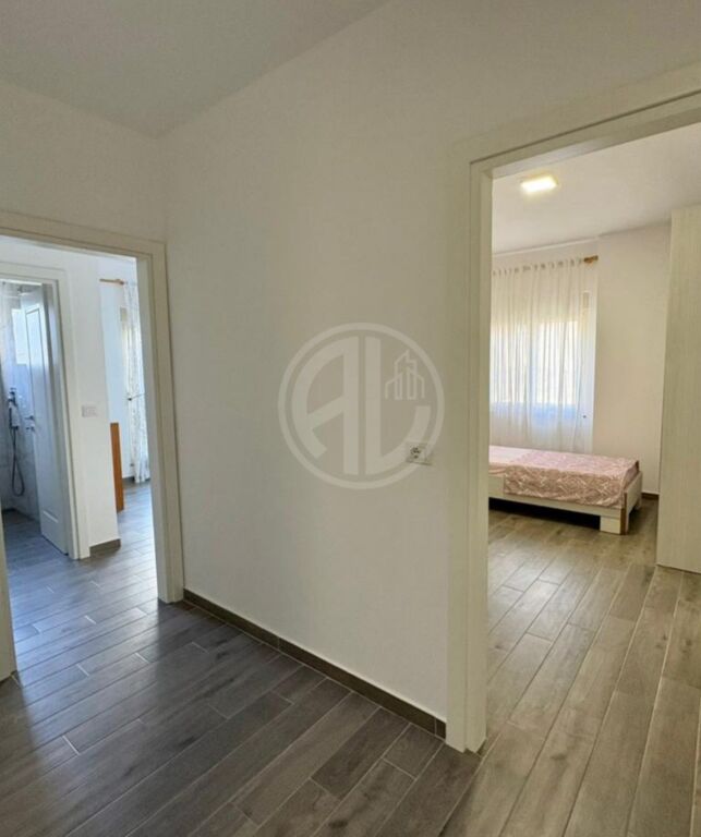 Apartament me Qira - Pamja 4
