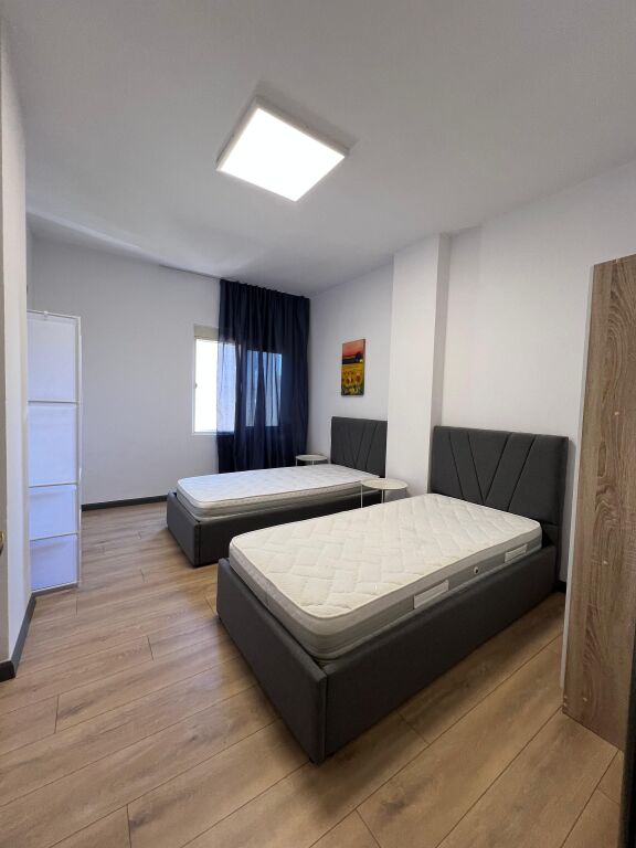 Shitet super apartament 2+1 me ballkon