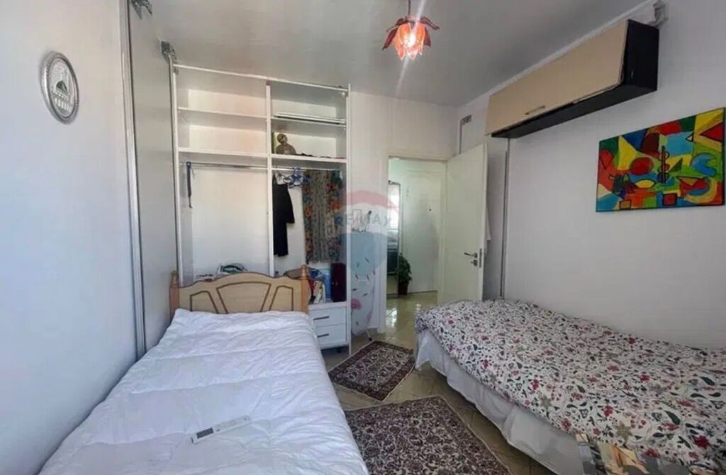 Apartment - For Sale - Kombinat, Tirana