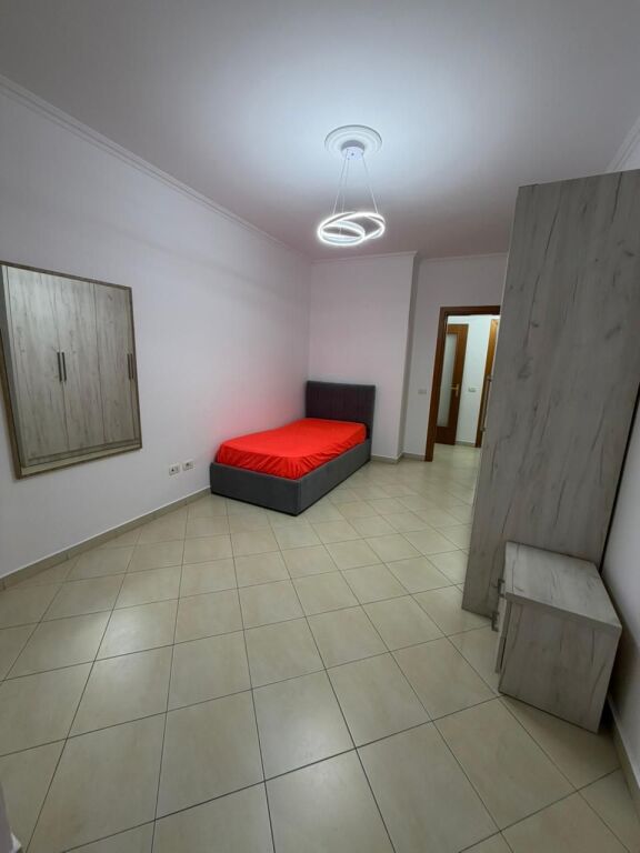 APARTMANET 2+1 + PARKIM PER SHITJE NE DON BOSKO