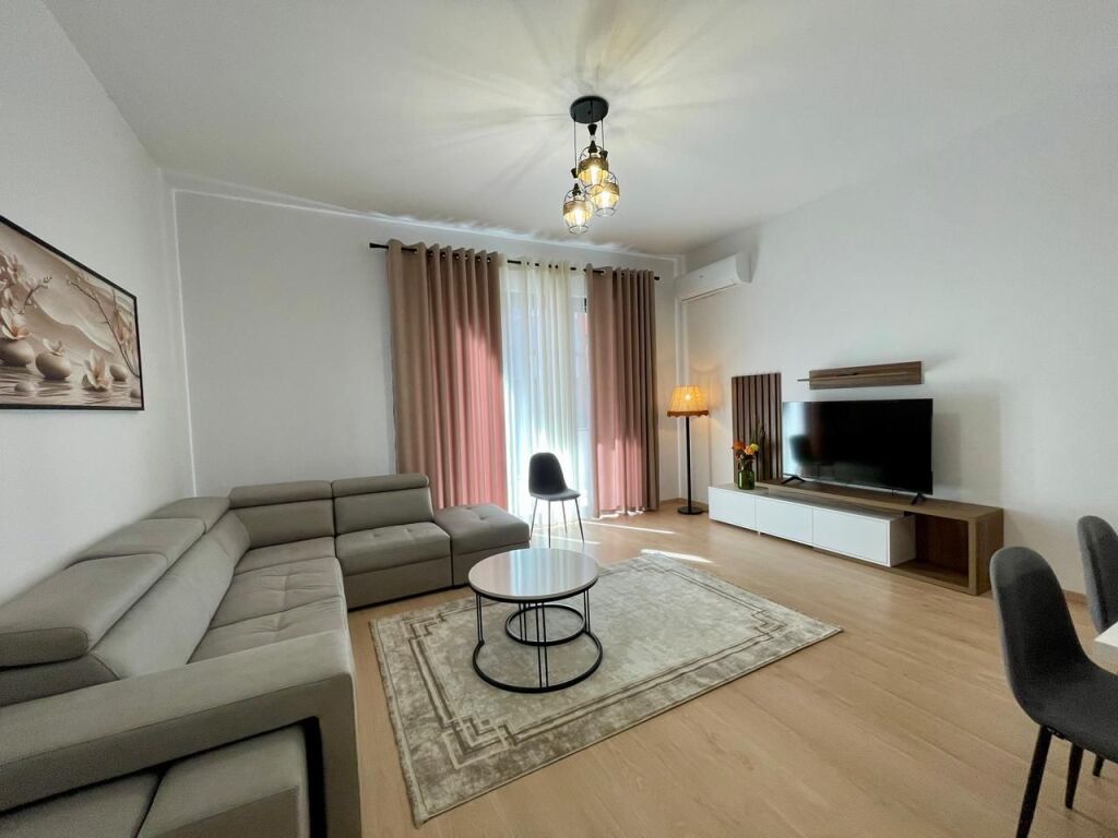 APARTAMENT 2+1+ PARKIM ME QIRA TEK DELIJORGJI!