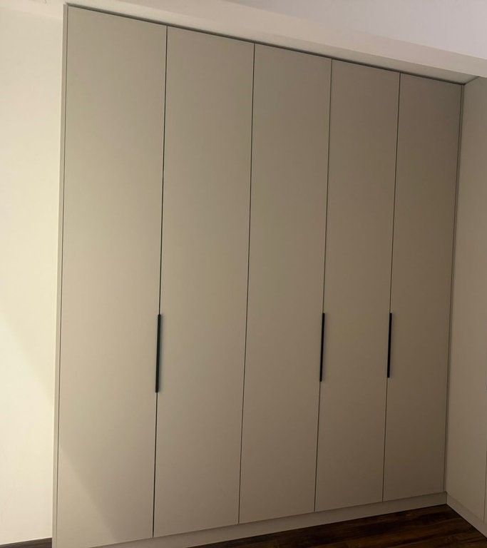 AFFITTIAMO APPARTAMENTO 1+1+ POSTO AUTO NEL LION RESIDENCE TIRANA, VICINO AD AIR ALBANIA