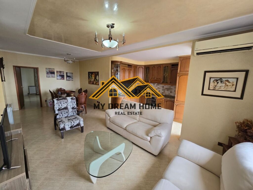 SHITET APARTAMENT 2+1+2 NE DURRES PAMJE DETI!