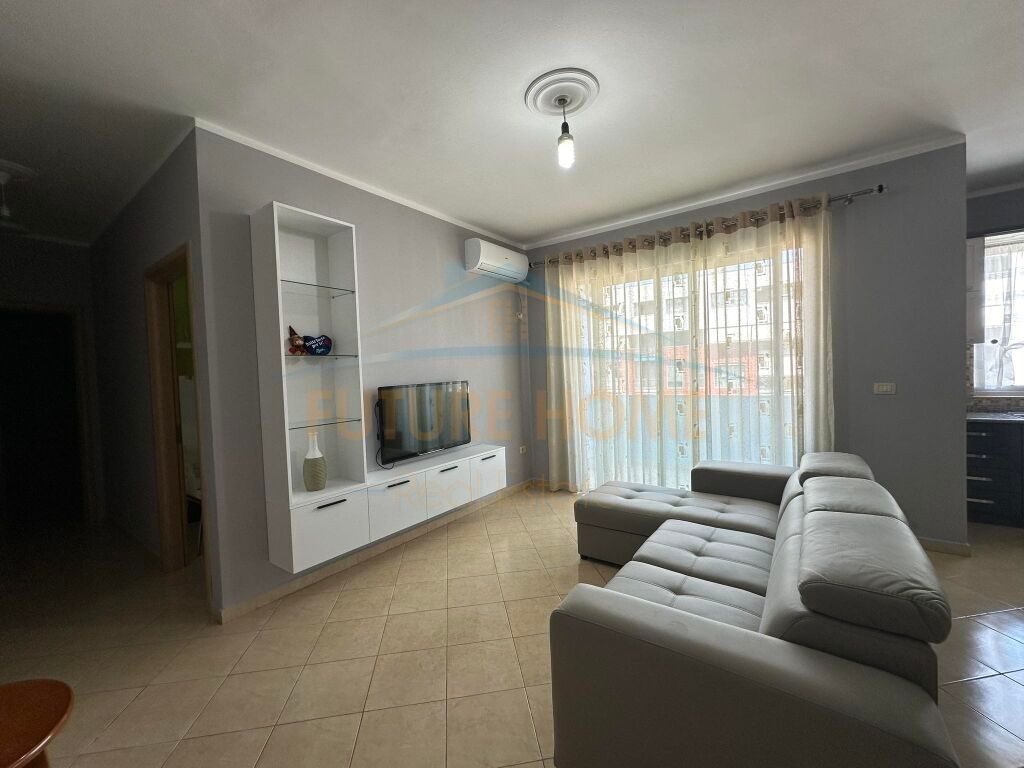 Rent, Apartment 2+1+2, Unaza e Re.
