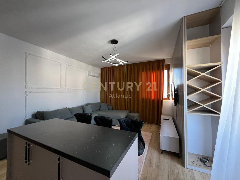 FOR RENT 2+1 FURNISHED APARTMENT IN PLAZH HEKURUDHA DURRES !