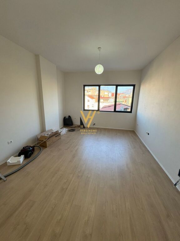OFFICE 96 M2 FOR RENT IN VASIL SHANTO 1,500 EURO