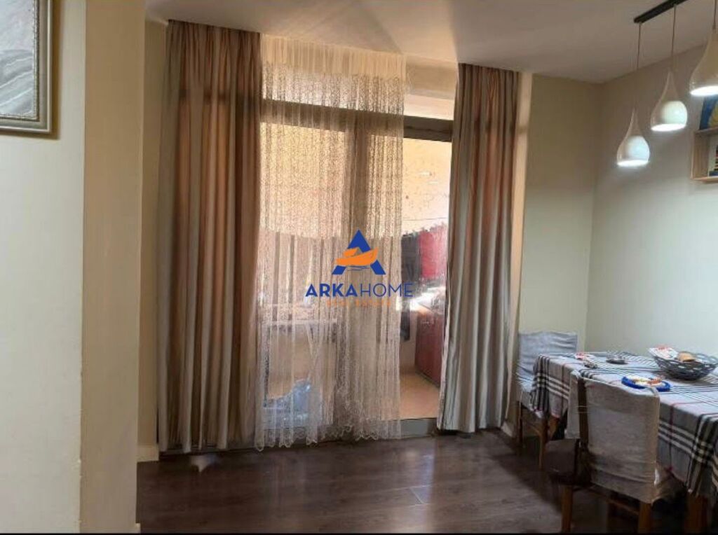 IN VENDITA APPARTAMENTO 2+1+2+BALCONE "DI FRONTE VILLA L2" 140.000 EURO