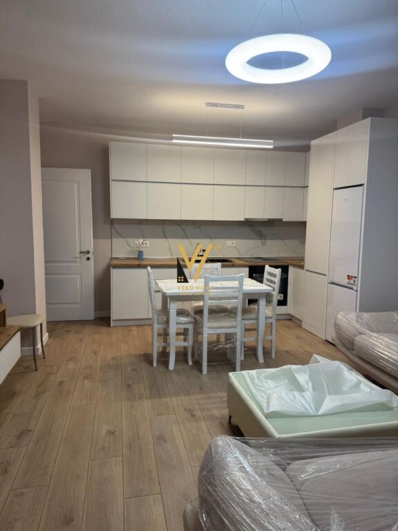 JEPET APARTAMENT 2+1+2BLK ME QERA TE RRUGA ISLAM ALLA 900 EURO
