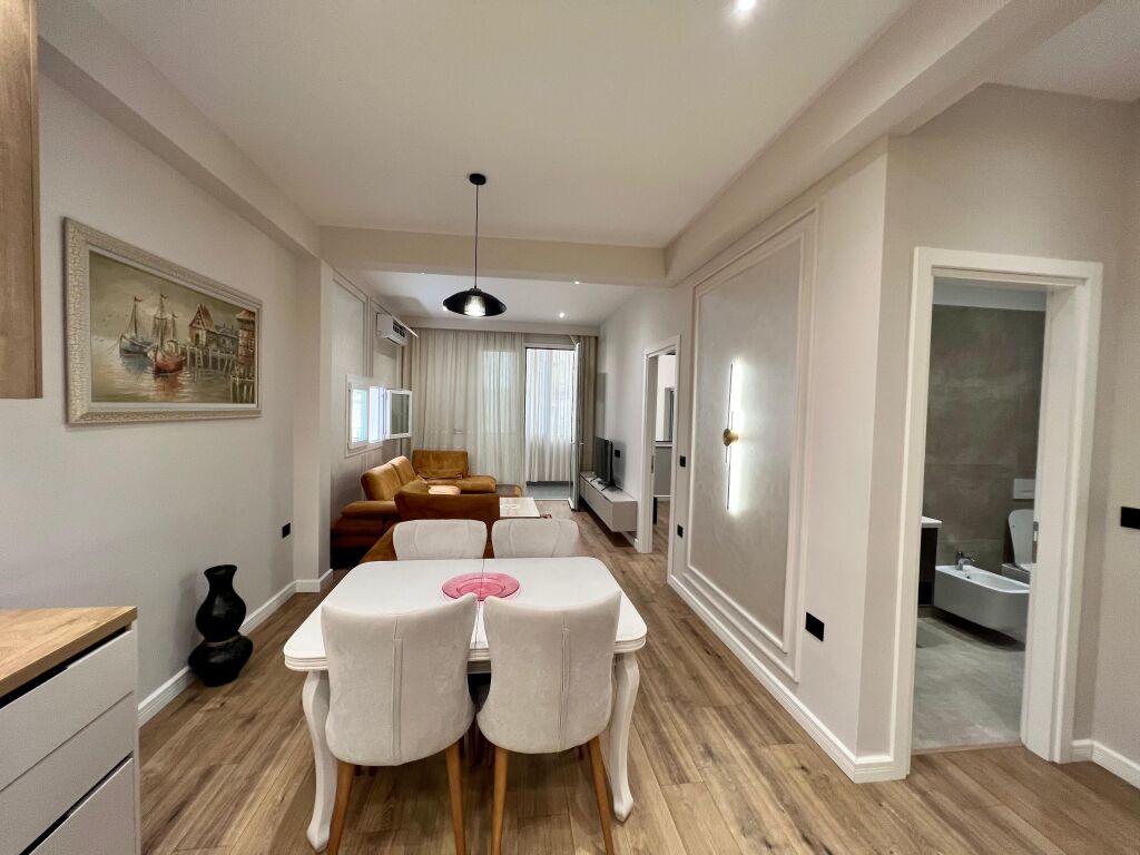 📣 QERA SUPER Apartament 1+1 📍 Prane Rruges Se "Durresit" ✨