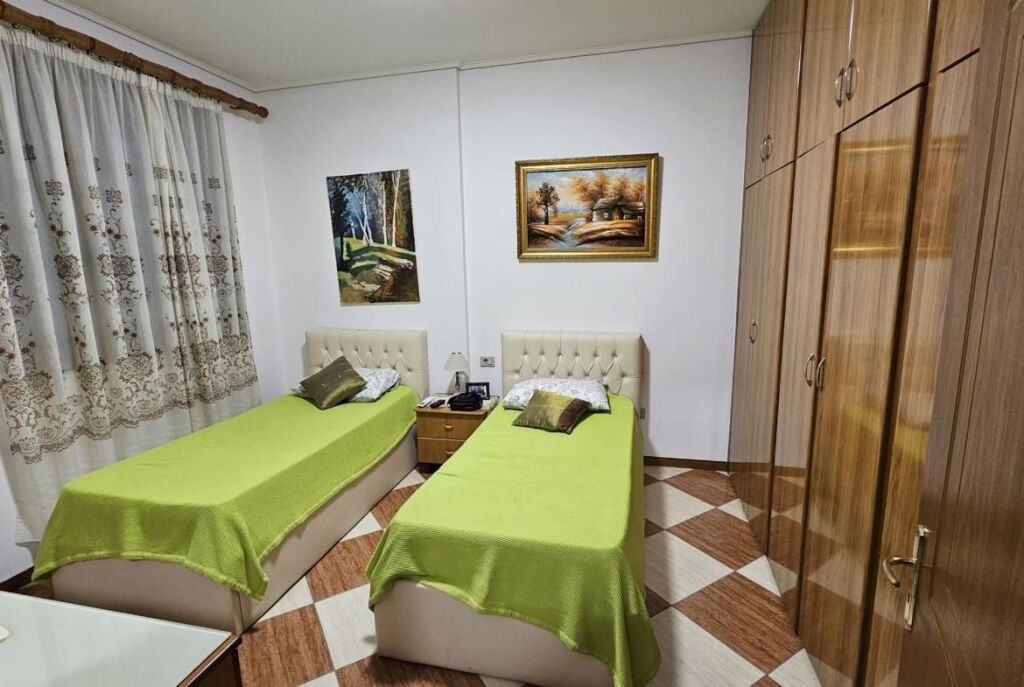 At the Polyclinic in Vlore, Apartment 3+1+2 with Spacious Area for Sale!