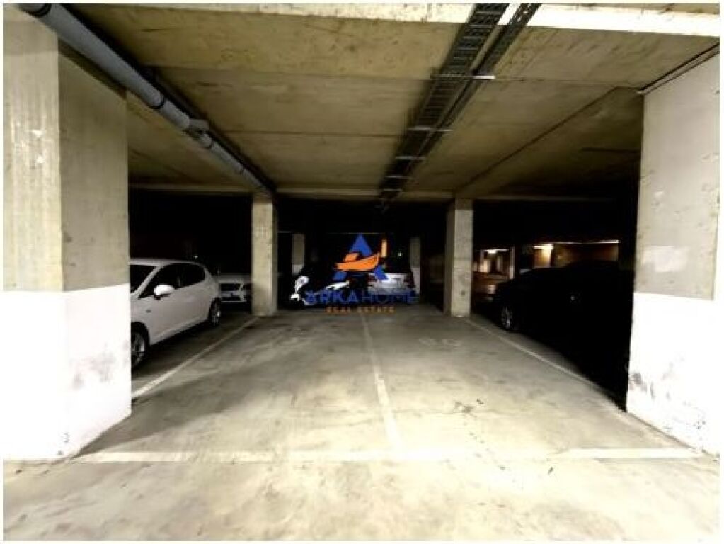 GARAGE IN VENDITA "EMPIRE INVESTIMENT SOLUTION ,ALI DEM" 23000 EURO