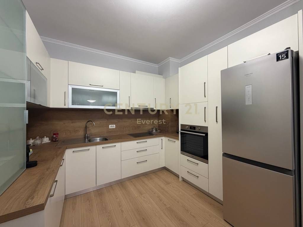 JEPET ME QIRA APARTAMENT 2+1+2 NE LAPRAK