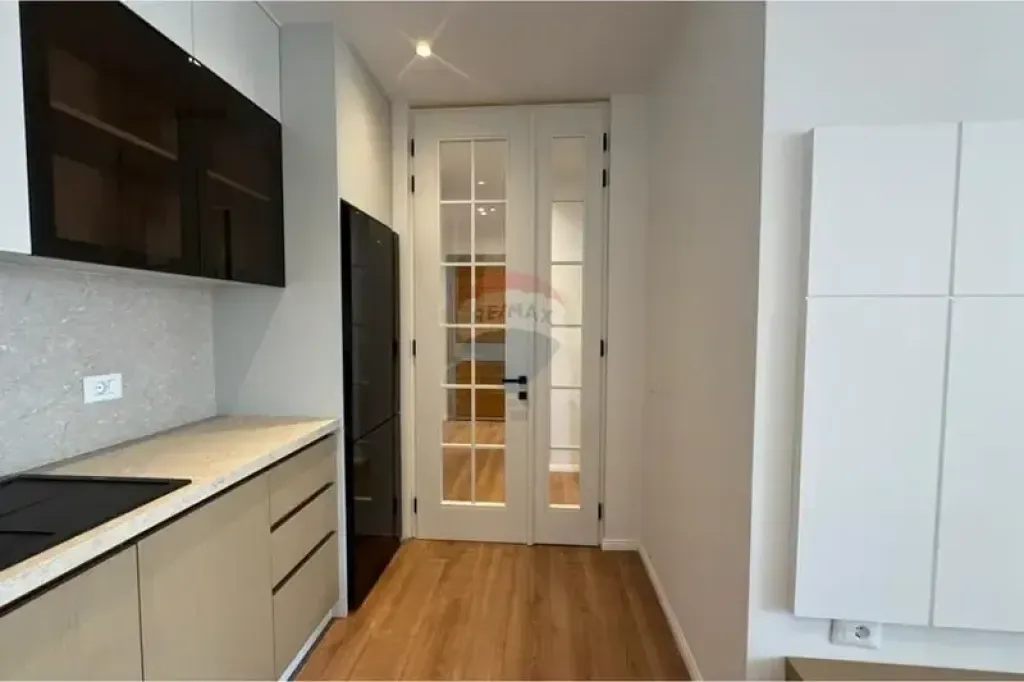 Apartament - Për Shitje - Rruga Mine Peza, Tiranë