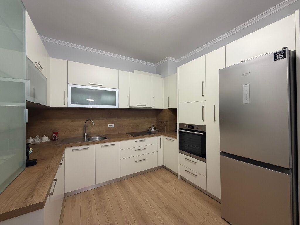 Laprak, Apartament 2+1 Per Qira
