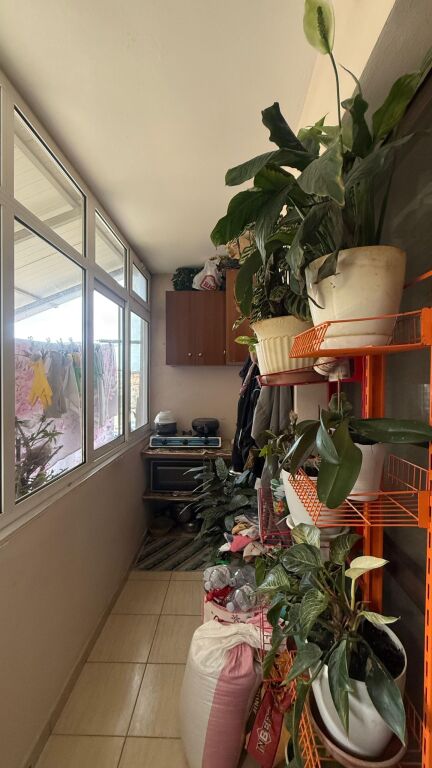 VENDESI APPARTAMENTO 2+1 VICINO ALL'OSPEDALE, DURRES