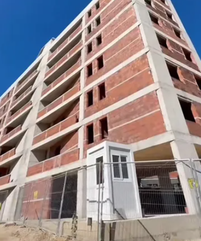 2+1 Apartment for Sale in Paskuqan